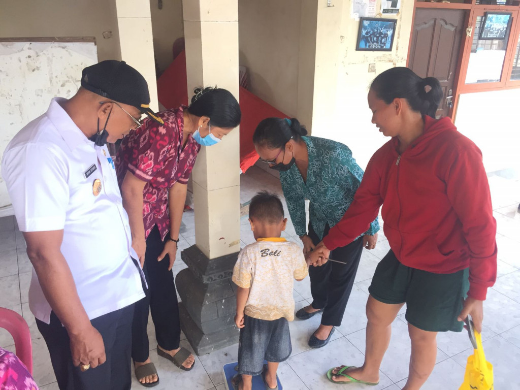 Kegiatan Posyandu Balita di Banjar Sibang Desa Jagapati
